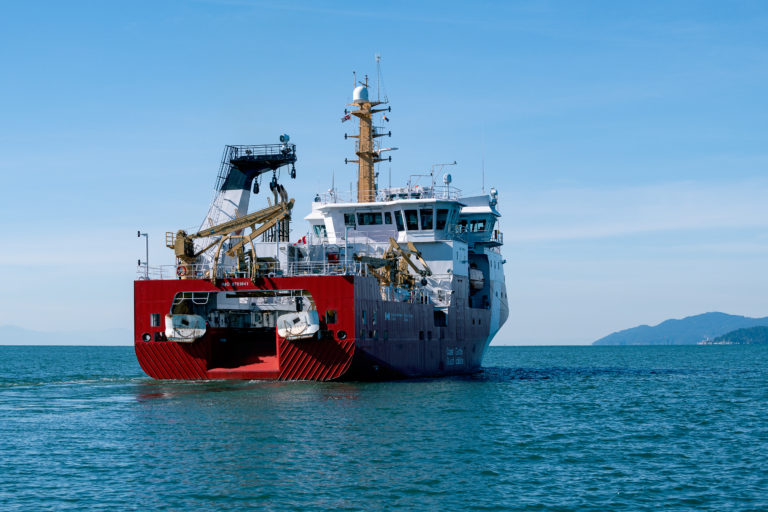 VesselFinder's tweet photo. Seaspan Shipyards Delivers Its Second State-of-the-Art Offshore Fisheries Science Vessel to the Canadian Coast Guard
https://t.co/DGFMcAHtSI #CanadianCoastGuard #OffshoreFisheriesScienceVessel #SeaspanShipyards #OFSV https://t.co/OiROv5TtTH