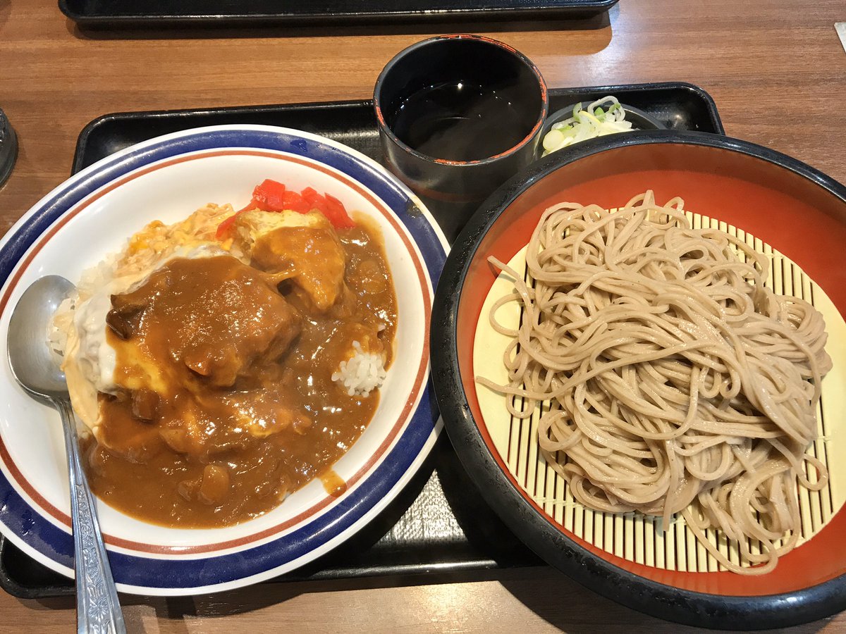 ダー岩井のツーリング写真館 都内出張の帰り道 池袋って埼玉県民の植民地 笑 池袋駅東口前の 名代 富士そば 池袋東口店 で カレーカツ丼セット 安くて美味い ランチより食べた感があるのは何故だろう きっとコスパ感かな ゚ ゚ ダー岩井のツーリング写真館 都内出張の帰り道 池袋って埼玉県民の植民地 笑 池袋駅東口前の 名代 富士そば 池袋東口店 で カレーカツ丼セット 安くて美味い ランチより食べた感があるのは何故だろう きっとコスパ感かな ゚ ゚