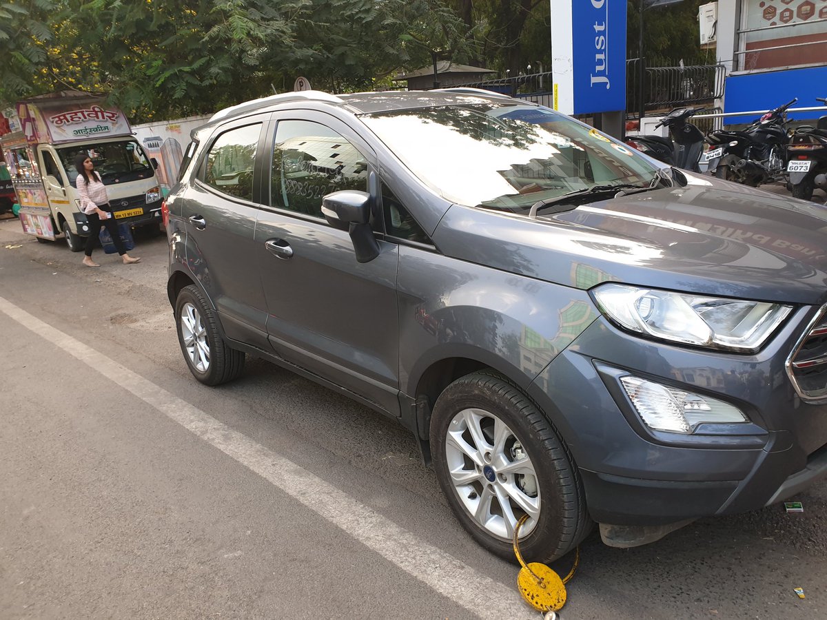 amitnegi's tweet photo. @PuneCityTraffic  my vehicle is inside the parking line, why does it have a lock from your department ?
Notice the vendor truck which is there for the past year, why don't you take action where it's required https://t.co/3DJ3Dms1An