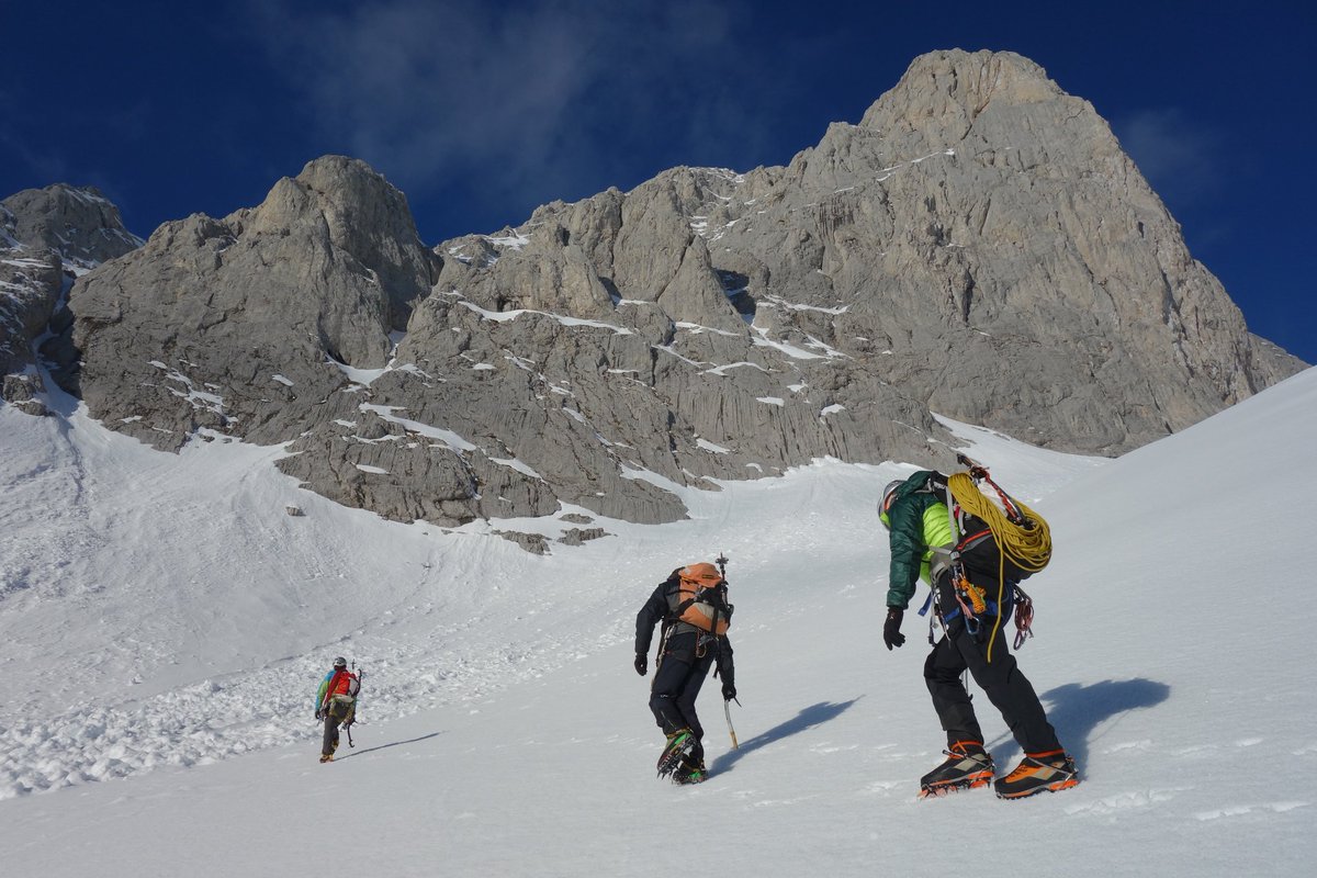 〰️HOME IS WHERE THE MOUNTAINS ARE ❤️〰️

¡Feliz #diainternacionaldelasmontañas!🏔️🧗🚵⛷️🤗