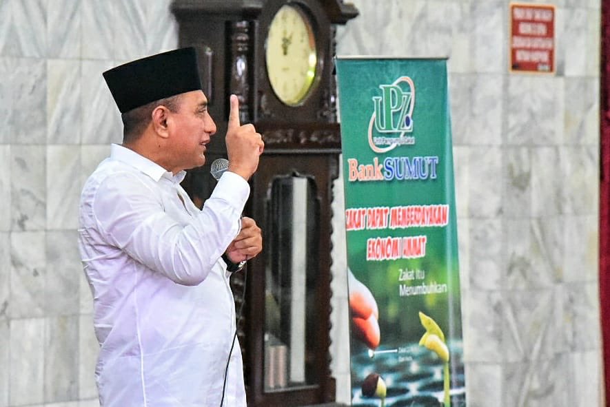 RahmayadiEdy's tweet photo. Alhamdulillah, semangat zakat kita peroleh lagi dari para Karyawan Bank Sumut sebesar Rp 500 juta. Uang zakat yang terkumpul ini insyaAllah akan disalurkan untuk pembangunan Masjid Agung Medan

Sebagai Ketua Panitia Pembangunan Masjid Agung Medan, saya ucapkan banyak terima kasih https://t.co/hqRCidePjF