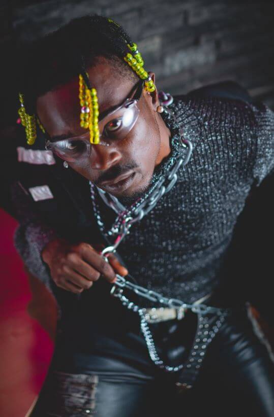ASECARD's tweet photo. NEW MUSIC | ARTIST DALI VOODOO RELEASES LATEST SINGLE ‘BUTTERFLIES’ https://t.co/5yv1junBjp #WhatisNew #DALIVOODOO https://t.co/TKJDKT9cau