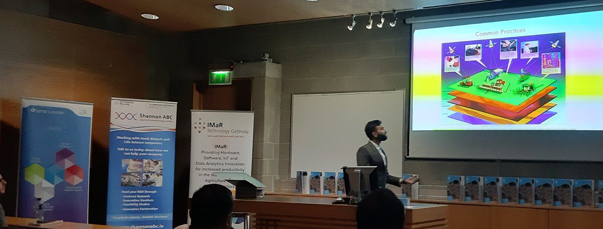IMaR's Sukumar Reddy presenting his PhD research work on #AI driven #RecommenderSystems for #ProcessControl in #PrecisionAgriculture at @ITTralee Research Colloquium @lero_news @DannyITT @jw_tra @Simply_Sukumar