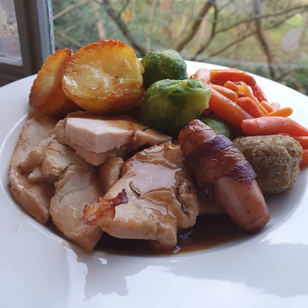 The_TeaRoom's tweet photo. Hello as promised we have our #xmasdinner dinner up and running only today and next week on Wednesday ! Please come and join us of you around and about on you #xmas #shopping we have both meat and vegetarian options our Turkey is all #gluttenfeee apart from the stuffing. https://t.co/k9K5eBBElW
