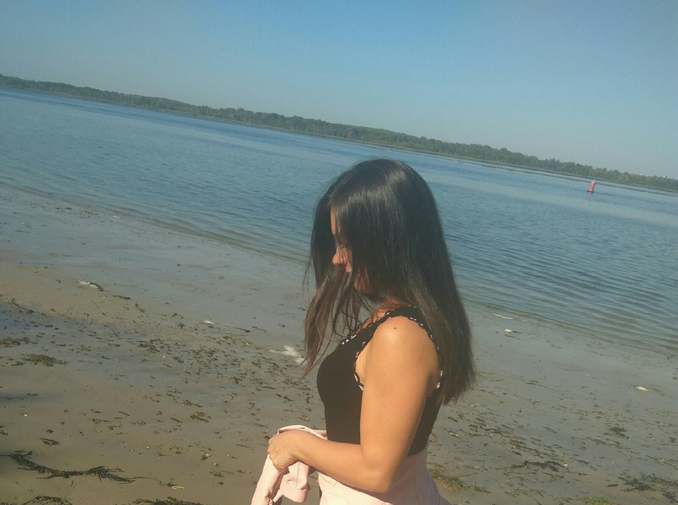 CamContactsfr's tweet photo. Anjelika01 ❤️ je suis la #live #webcams #beauty #nudes https://t.co/xdxn19VSWY https://t.co/BCBPpbZJqb
