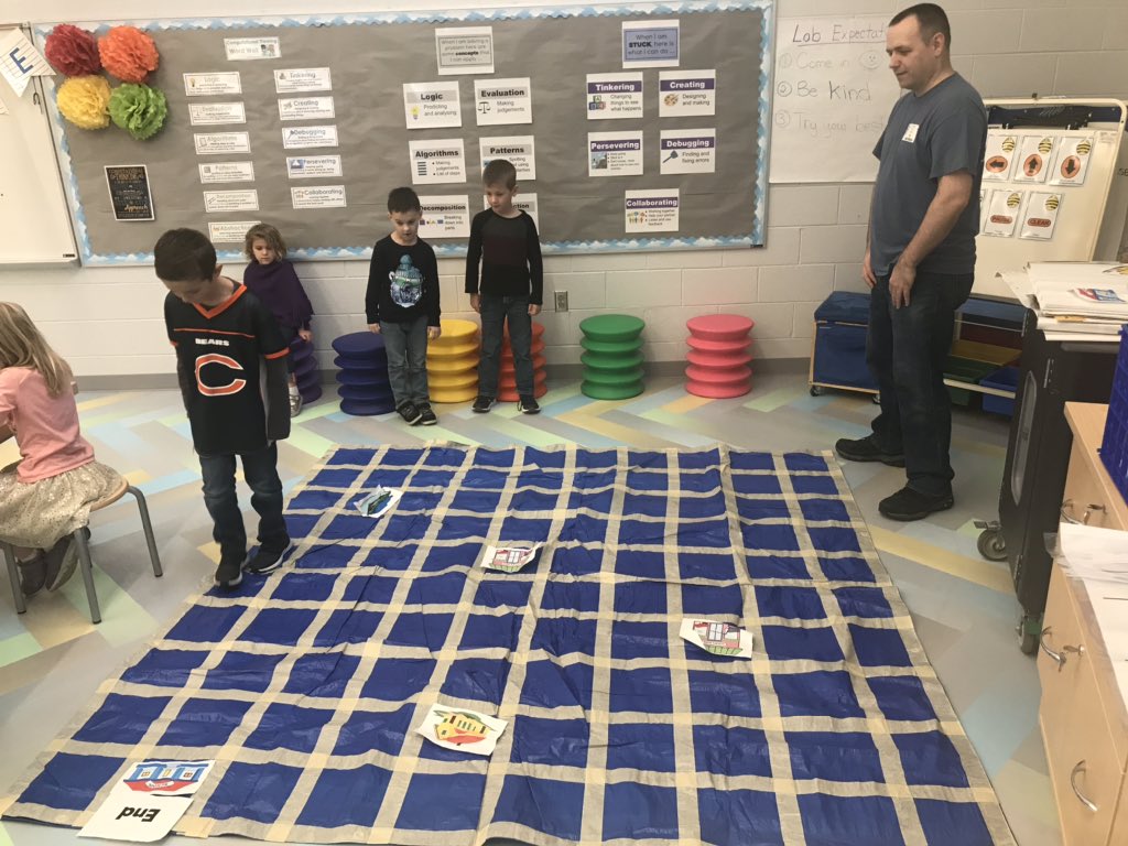 k2techieteacher's tweet image. Hour of Code Day 2 @EndeavourJBMDL Plugged and Unplugged Coding happening all week. Thank you @jointbasemdl #volunteers #Elemcode #HourOfCode #CSEdWeek #CSEdWeek2019 #coding #k2CanToo #CS4All #googlesantatracker @NMSI