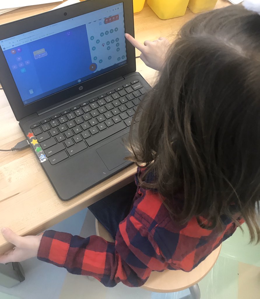 k2techieteacher's tweet image. Hour of Code Day 2 @EndeavourJBMDL Plugged and Unplugged Coding happening all week. Thank you @jointbasemdl #volunteers #Elemcode #HourOfCode #CSEdWeek #CSEdWeek2019 #coding #k2CanToo #CS4All #googlesantatracker @NMSI