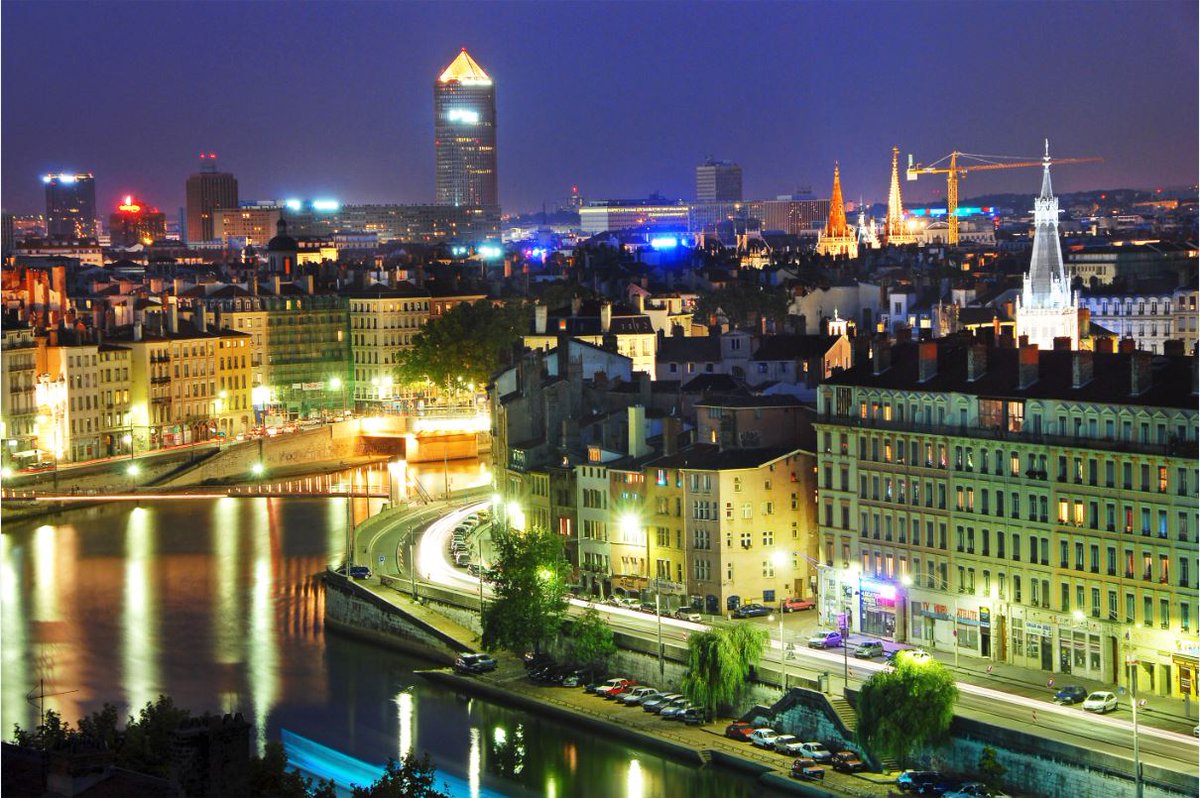 lednxt's tweet image. Today, we are more and more concerned about our impact on the environment while we also need more and more light...

#LedNxtLighting #StreetLight #CityLight #ResidentialLighting #CommercialLighting #IndustrialLighting #EnergySaving #ecofriendly