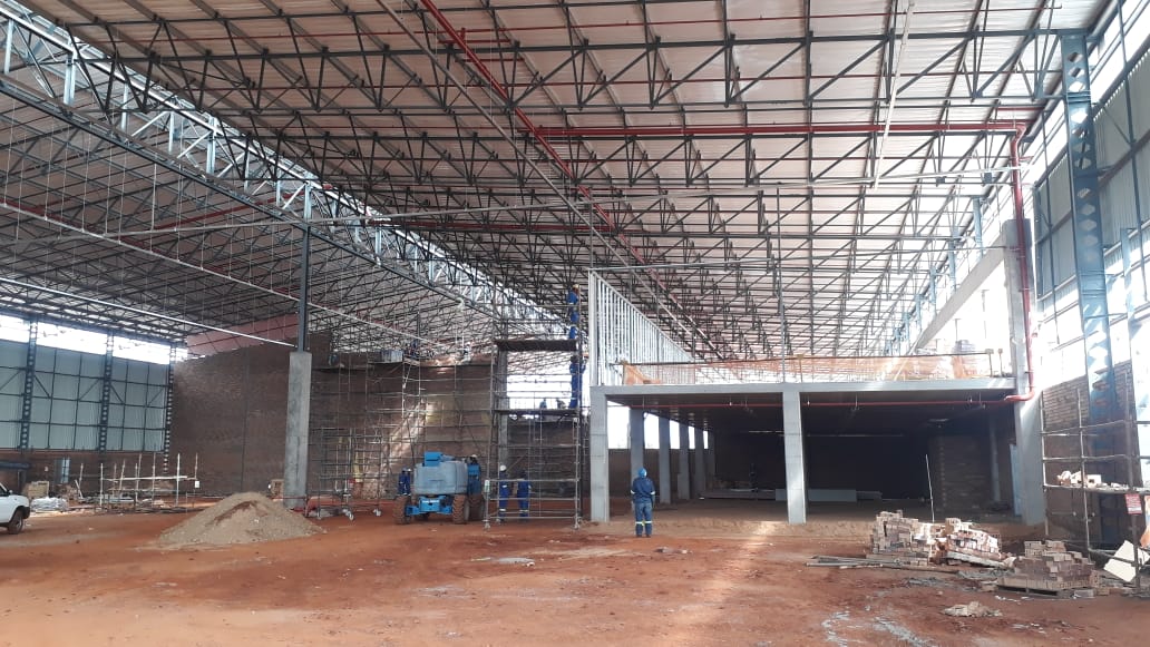WeAreImprovon's tweet photo. Pomona Precinct is currently being developed at 301 Elgin Street, Pomona. The site will accommodate 6 industrial units ranging from 3 338m2 – 4 700m2.
#TheImprovonDifference #NextLevelLogistics #Logistics #Warehouse #WorldClassWarehouse #3PL #lastmile #FMCG https://t.co/NtK4XbEhjE