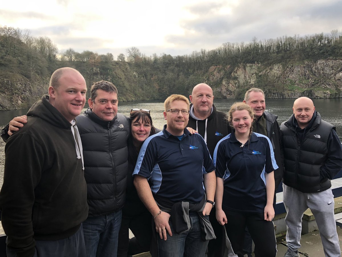 HDC team photo on our last #scubadiving weekend of the year ! #learntodive #padi