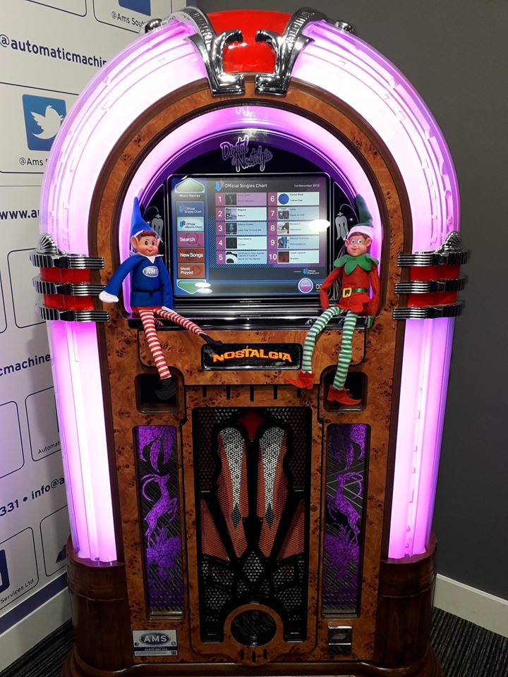SoundLeisure's tweet image. love this 
@AmsSoutheast
 
Our Elf of Wealth and his bestie Win Line Willy are catching their break on one of our jukeboxes checking out the latest top 10
#manufacturingmemories #soundleisure #digitaljukebox #vinyljukebox #mancave #music #madeinyorkshire #manufacturinguk