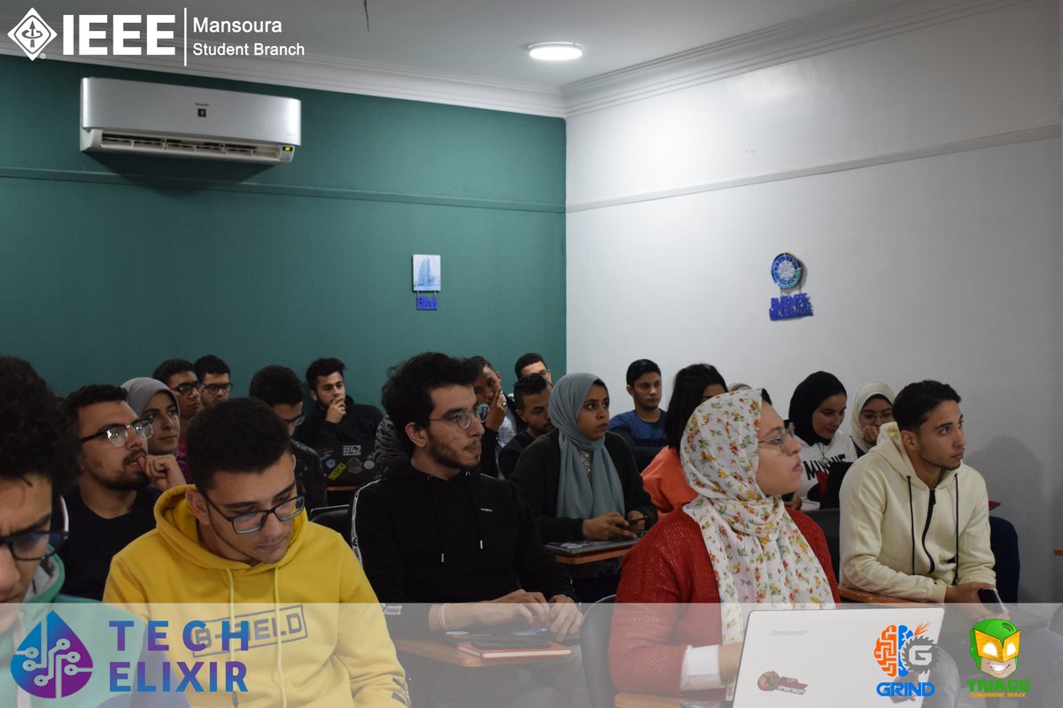 IEEEManSB's tweet photo. وبكده خلصنا الـ "Coffee break"، نرجع تاني للـ "Workshops".
#Day_one
#TechElixir
#IEEE_ManSB https://t.co/BFu8lSFyzX