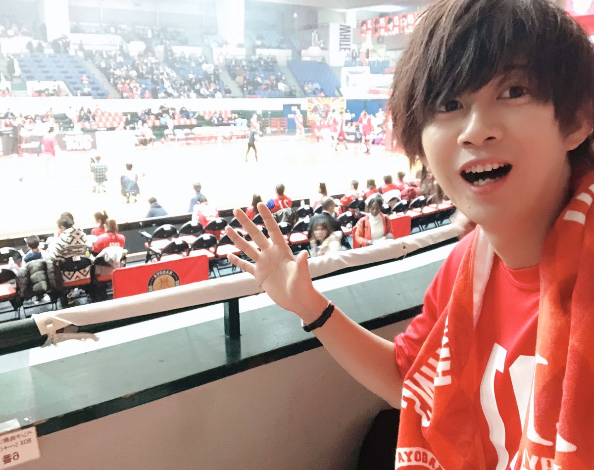 ryuryuryu0903's tweet image. 名古屋ダイヤモンドドルフィンズ
VS島根スサノオマジック戦、
78-70で勝利しました👑

しかも笹くんMVP‼️
おめでとー😆カッコ良かったー‼️

劇団ヘラクレスの掟時代に
開幕パフォーマンスしたの懐かしい☺️

俺も頑張るんだー✊‼️
POP！
#名古屋ダイヤモンドドルフィンズ 
#吉本坂2期生オーディション