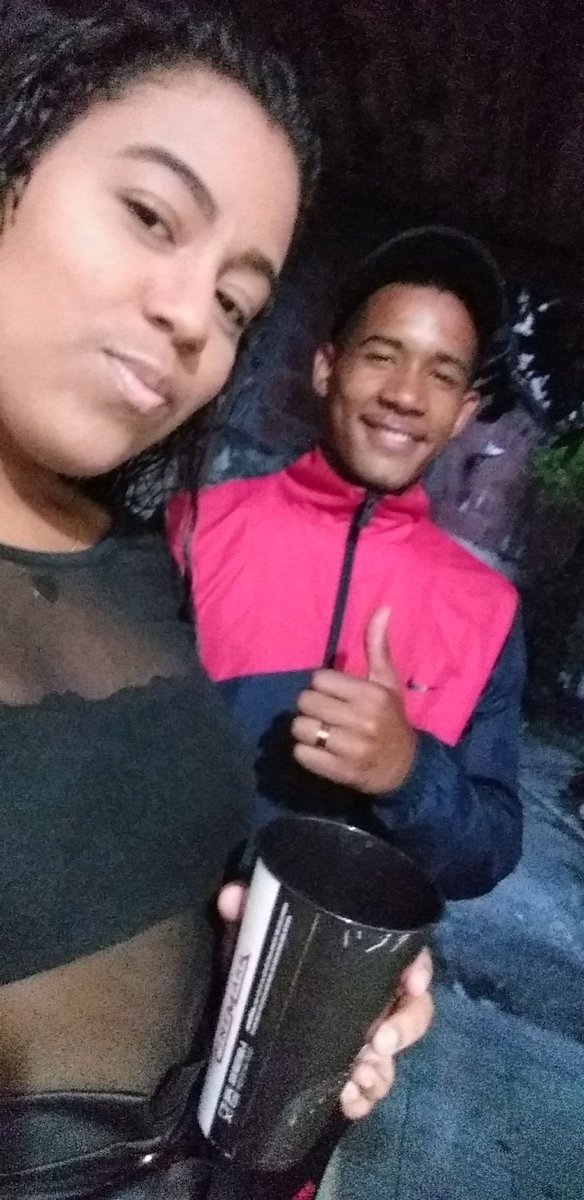 KarolG53's tweet photo. Vou levar cmg nossos melhores momentos e sempre vou lembrar do amor que você tinha pelo meu filho. Descansa em paz meu amor 🖤 https://t.co/vCICzGeysz