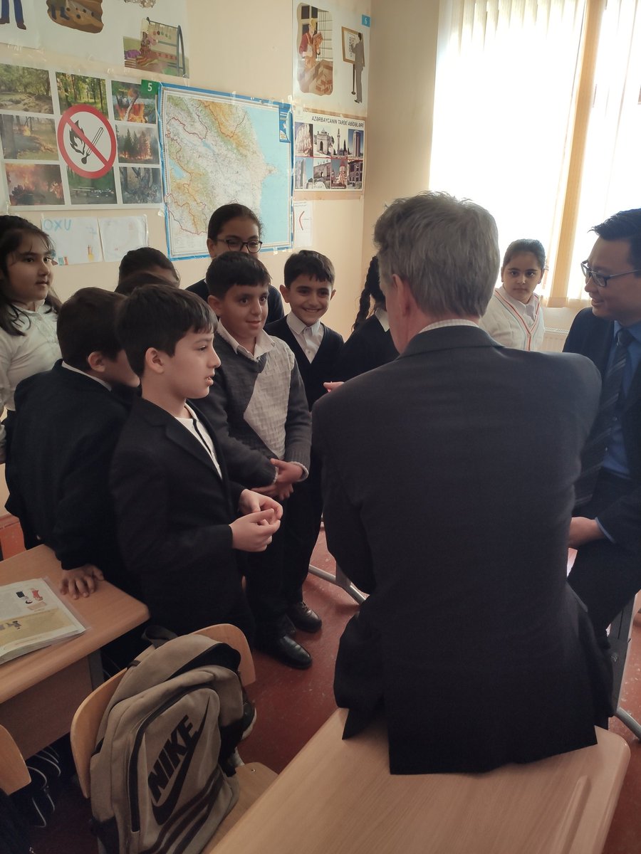 senansuleyman's tweet image. Son bir ayda 4-cü olan ingilis dili resurs mərkəzinin açılışı oldu. Məcburi köçkün uşaqların üzlərindəki sevinc nəyə desən dəyərdi. #ukcssf #learninghubs