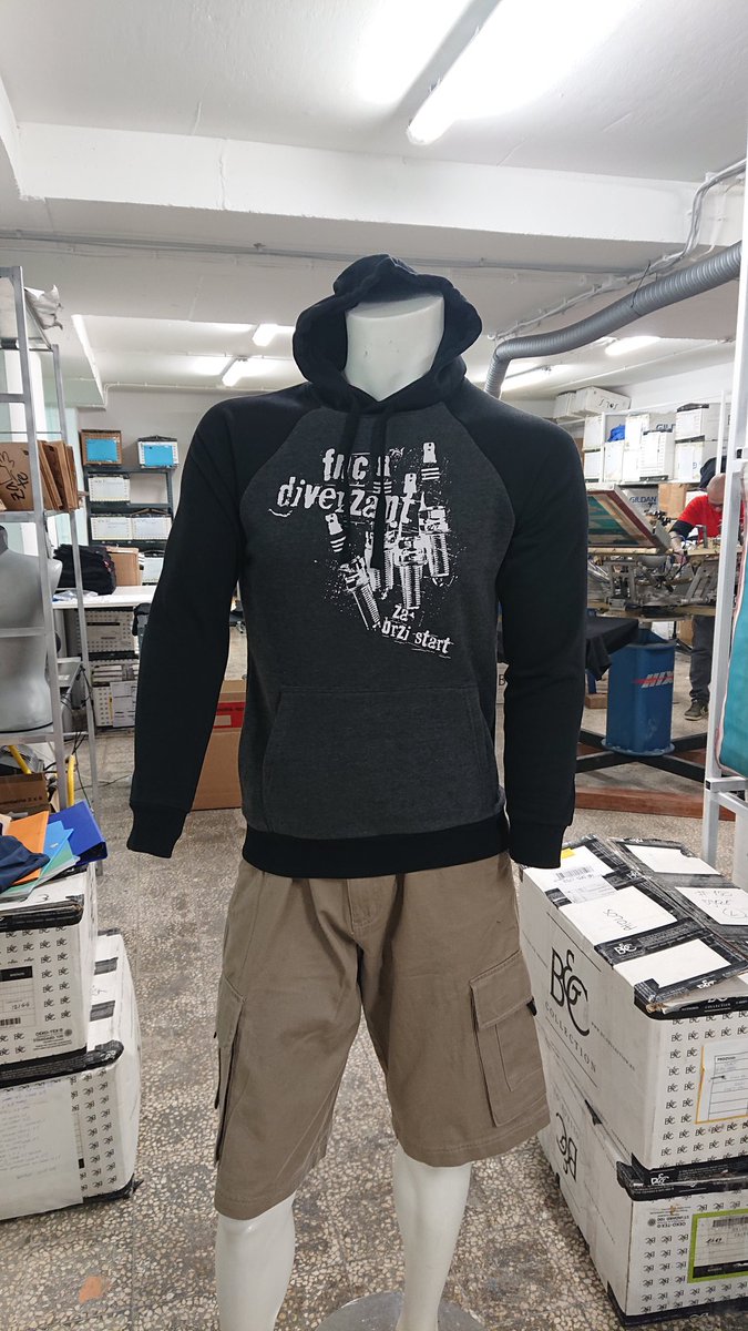 Ima li boljeg poklona od <a href="/FNCdiverzant/">FNC diverzant</a> Hoodice za brzi start?

Bacite oko na naš webshop za cjelokupnu ponudu