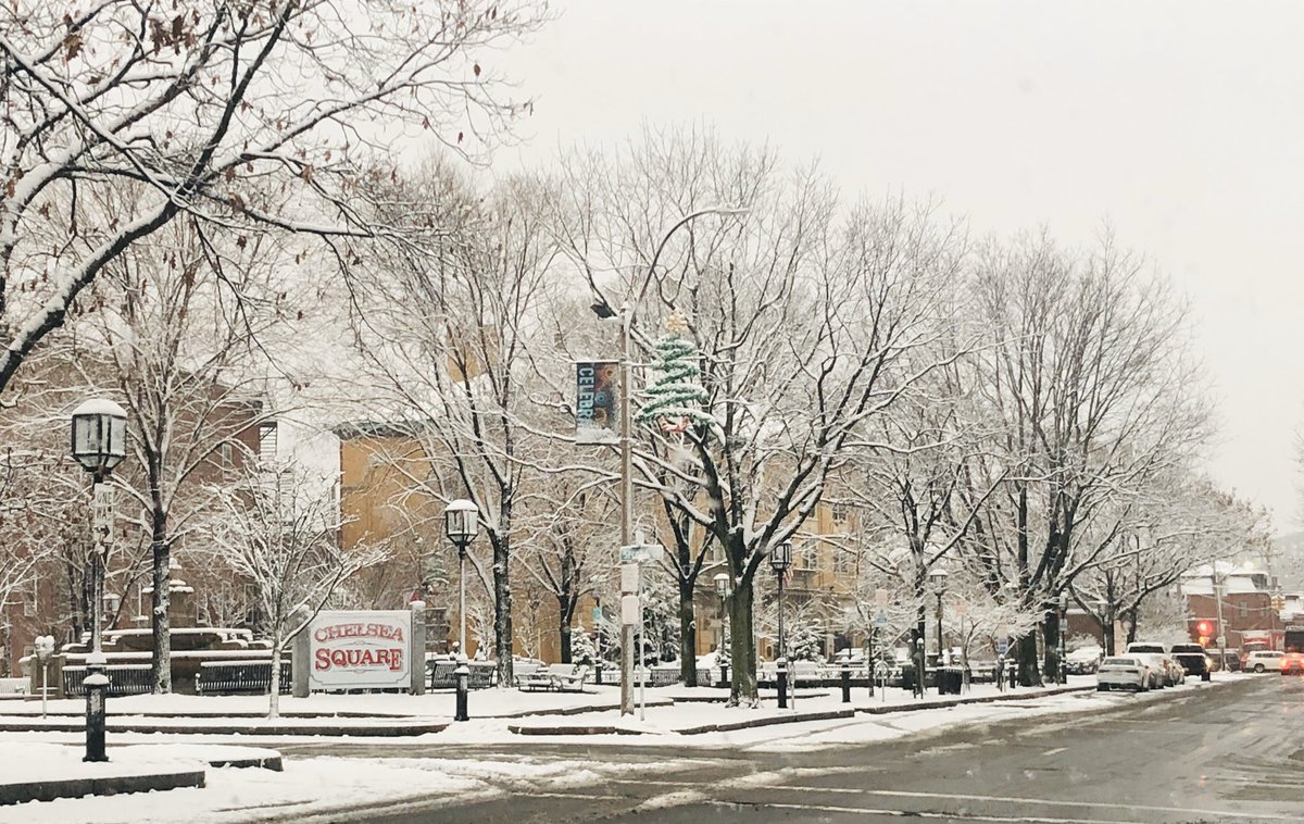 ChelseaScanner's tweet photo. The #holidays are right around the corner... a little snow to put you in the #Christmas spirit.
βοΈπ²βοΈπ²βοΈπ²βοΈπ²βοΈπ²βοΈ
#ChelseaMA #ChelseaSquare https://t.co/yO21wIB8nT