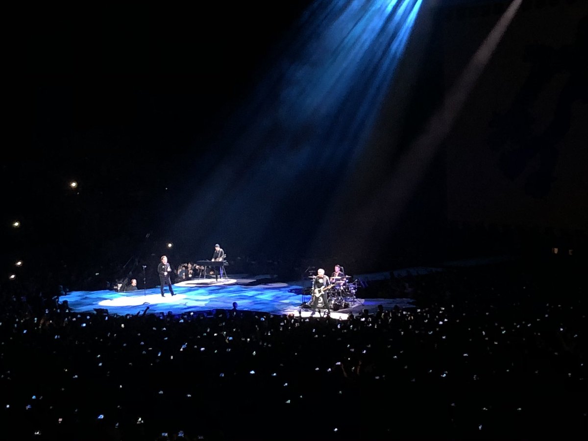 LiveSmart's tweet image. Be with you, night and day. Nothing changes on New Year&apos;s Day ✨ #SmartU2TourPH #SmartMusicLive