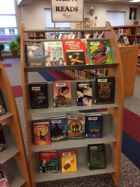 MMS_Library's tweet photo. Calling all readers! Come to the @MMS_Library to check out our most recent additions to our collection! Non-fiction, fiction, graphic novels, you name it! Many additions from S suggestions from last month's @Scholastic Book Fair, too. #masdlibrary #masdproud #readersareleaders https://t.co/gIjtTAHGpL
