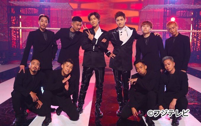 waitingfortvfxq's tweet image. 今から歌うね❣️❣️
楽しみ❣️
きた～✨
#東方神起FNS楽しみ 
#Guilty
#東方神起XV
#東方神起15th