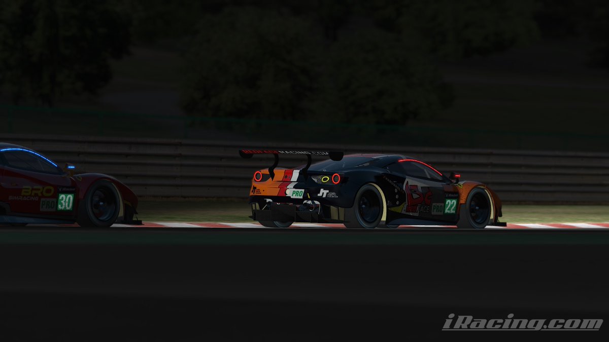 RedfaceRacing's tweet image. 🚀Nous sommes comblés ! 😍Sur 13 pilotes engagés, 7 accèdent à la finale de la Coupe de France 
@iRacing où 3 de nos pilotes sont dans le top 10
Benjamin Gonzalez P6
Bruno Fontalba P8
Laurent Miskiewicz P9

💪 Notre team est le plus représenté dans la finale de cette compétition!