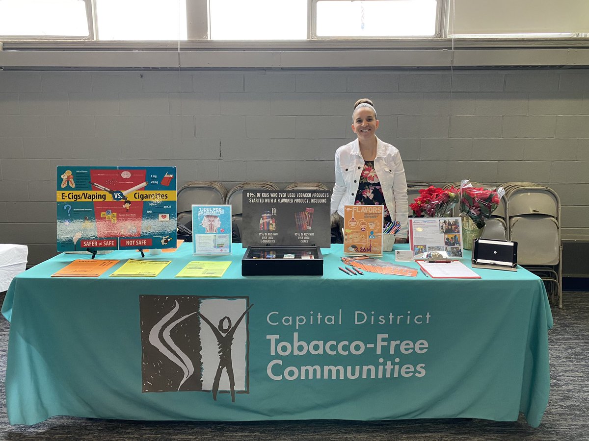 SmokeFreeCap's tweet photo. We’re at the @AHNalbany this morning educating on the harms of tobacco/e-cigarette use and tobacco marketing. https://t.co/73cZ4cZVB7