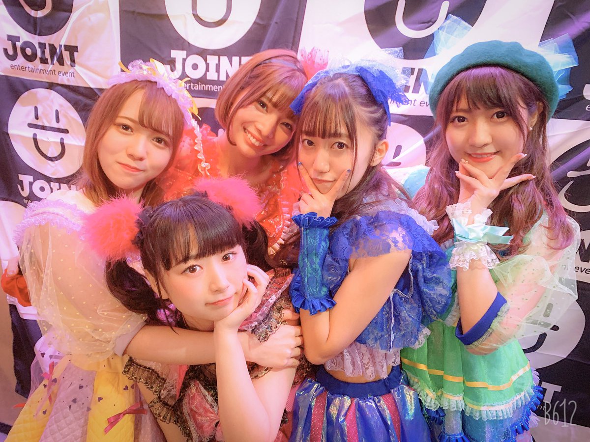 NEW163's tweet photo. 12/11(水)
JOINT Vol.4
@ 渋谷VUENOS

ヲタルさん、【eN】を出演させていただきありがとうございました😊
スタッフさんもしっかりしてて全員でイベントを作り上げてる感じがしてめちゃくちゃいいイベントでした。こういうイベントが増えるといいな…
#eN #えんちゃん https://t.co/qArCy4thT0