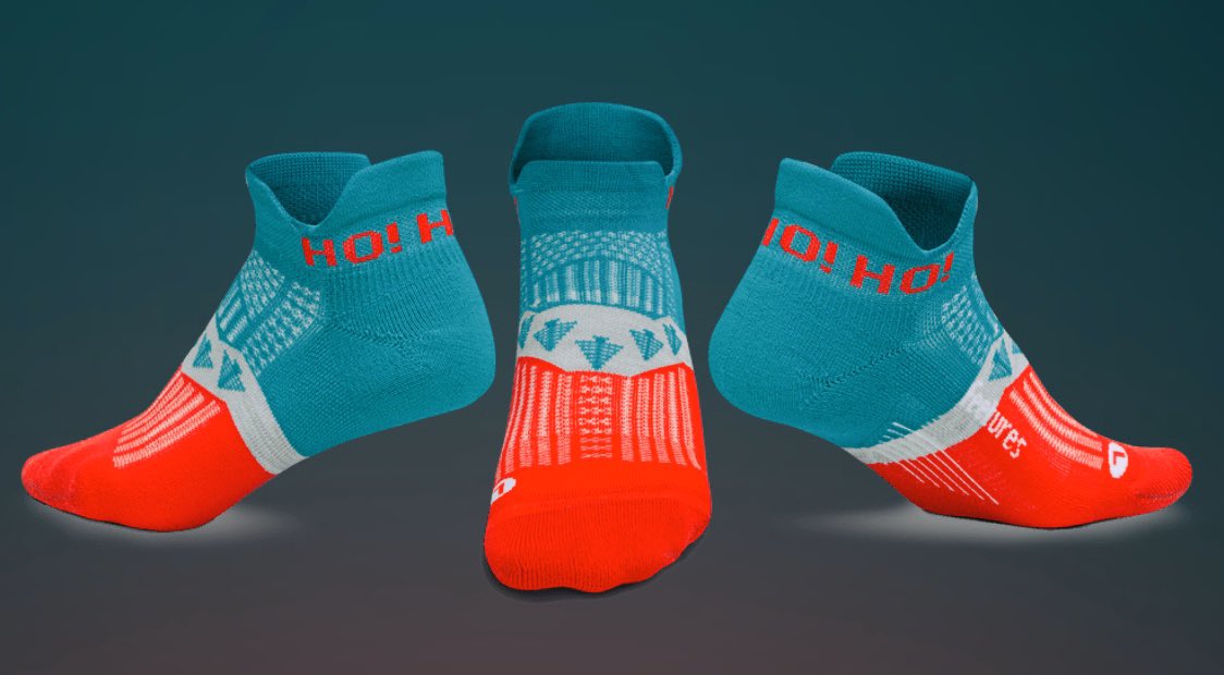 fleetfeetrkfd's tweet photo. We still have a few of these festive @feetures socks available. They are included in our Buy 3, Get 1 FREE sock promotion that runs till Christmas Eve. https://t.co/xvTmwKkNhD