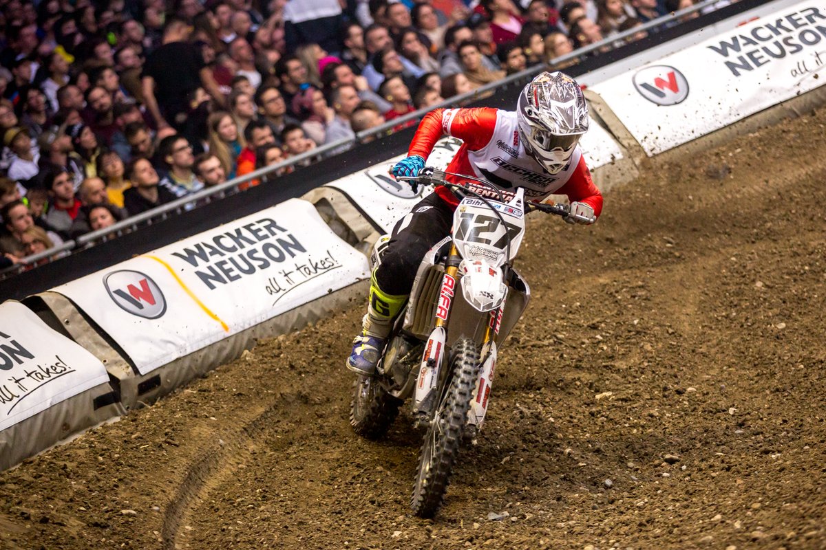 SX2 - Final 07.12
Hakon Fredriksen very concentrated to reach the podium! Objective he achieved by taking 3rd place on the podium !! 👊🏼🔥

📸 by <a href="/JeyCrunch/">Jey Crunch</a> 

#SuperCrossGeneva