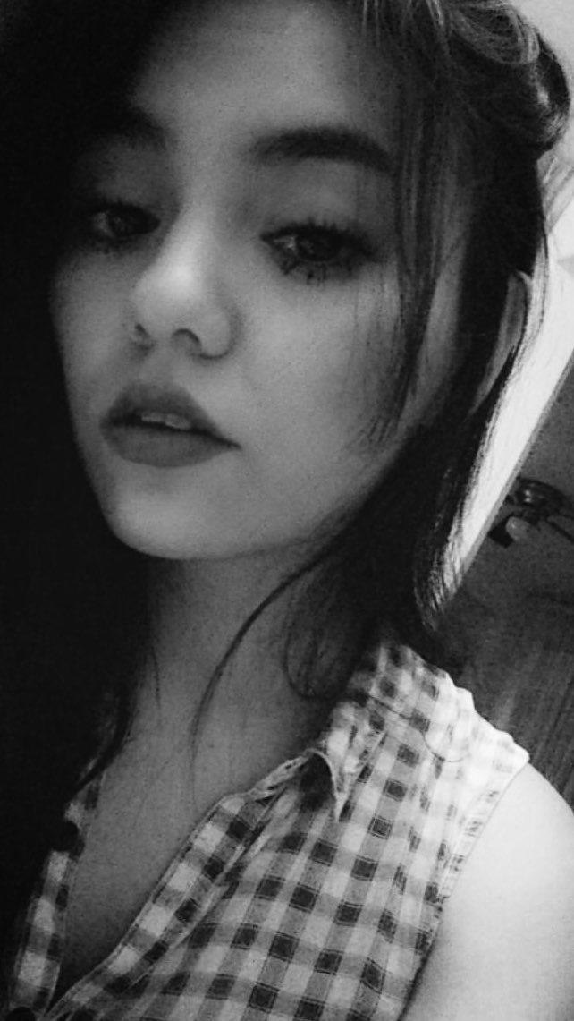Pammesexy's tweet photo. Buenos días ❤️✌🏼#LOVE https://t.co/bhAx4AJSAe