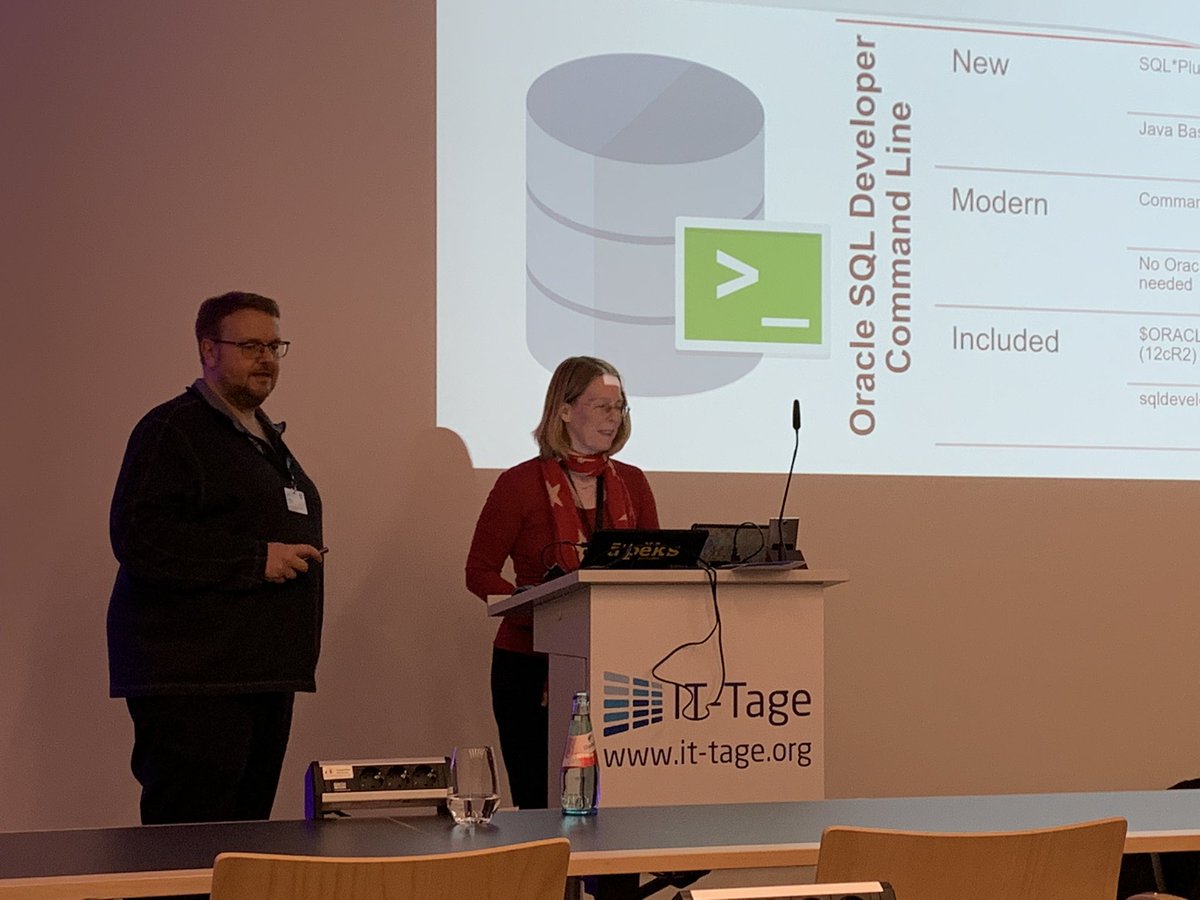 bneselov's tweet image. Nice presentation about #oracle #sqlcl by @oraesque &amp;amp; @RobbieDatabee #ittage