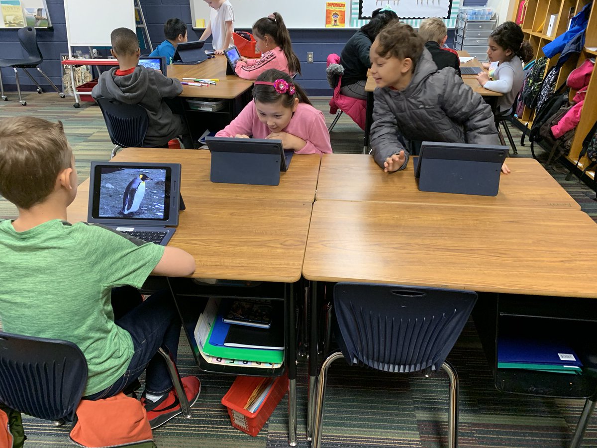 MrsMilletCCE's tweet photo. Nearpod isn’t just for formative assessment. The Field Trip activity makes for a great Hook! We went on a penguin field trip before reading about penguins! #cce12days https://t.co/pn6jDplF4J