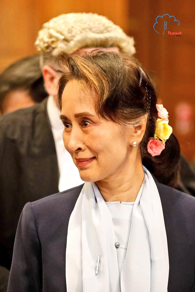 ya_kothu's tweet photo. ကျွန်တော်တို့ အားလုံးအမြဲတမ်း မြင်တွေ့ခြင်တာလည်း ဒီလိုပုံရိပ်လေးတွေပါပဲခင်ဗျာ❤️❤️❤️
We stand and together with Daw Aung San Suu Kyi❤️❤️❤️

#WeStandWithAungSanSuuKyi
#TogetherWithThePeople
#MotherSuu 
#WeStandWithOurLeader
#StateCounsellor 
#Myanmar 
Crd : Ko TharByaw https://t.co/cJVhd4RpO8