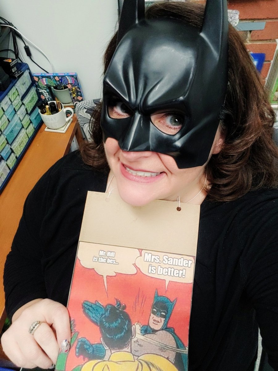 kellynox's tweet photo. ❄️ Winter Spirit Week ❄️
Wednesday: Meme Day
♥️😂 I'm now my 4-year-old's hero. 🦇
#MrHillistheBes...
#MRSSANDERISBETTER #AfftonStrong https://t.co/GT7VQ7whC4
