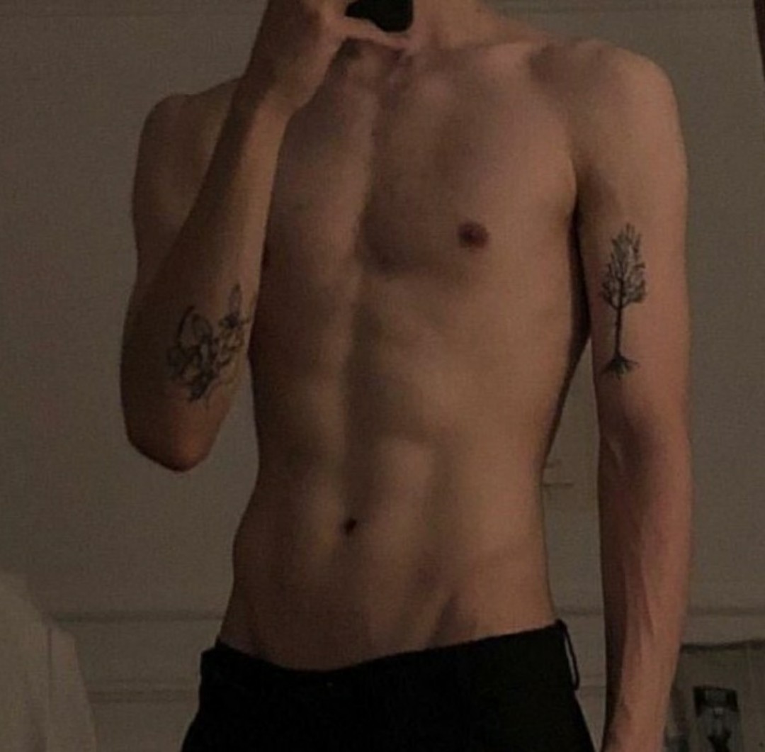 🦊《Hott》🦊 tweet media