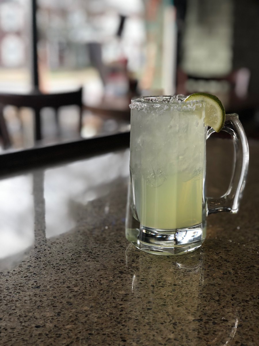 JWburgerbar's tweet photo. $3 Margarita &amp; $2 House Wine Day! 

And don't forget from 2pm - 6pm we will have our appetizers 50% off! 

Come see us today! https://t.co/KkEHWPnwnY