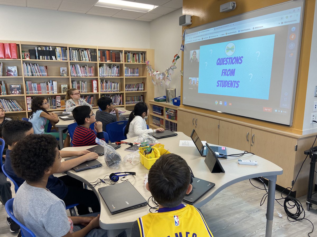 lucy_vieco's tweet photo. Gr. 4 joined @Seesaw webinar, Girls Who Code. They learned firsthand from Seesaw engineers how they troubleshoot and code the program. Then Ss did a coding activity themselves. @EnlHps @HpsOcr https://t.co/lCkzeAAlfK