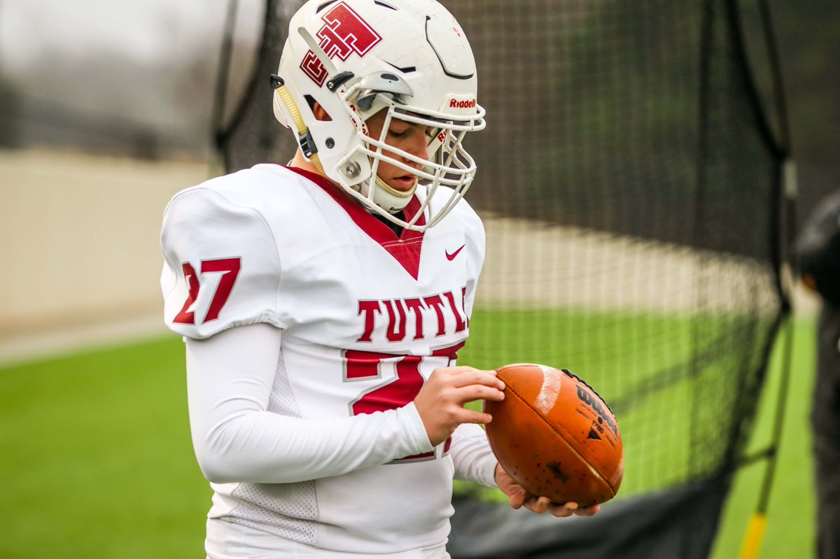 RspPhotography's tweet photo. 🦵🏼🏈#tuttlefootball #actionphotography #rspphotography https://t.co/edX0eoSSu0