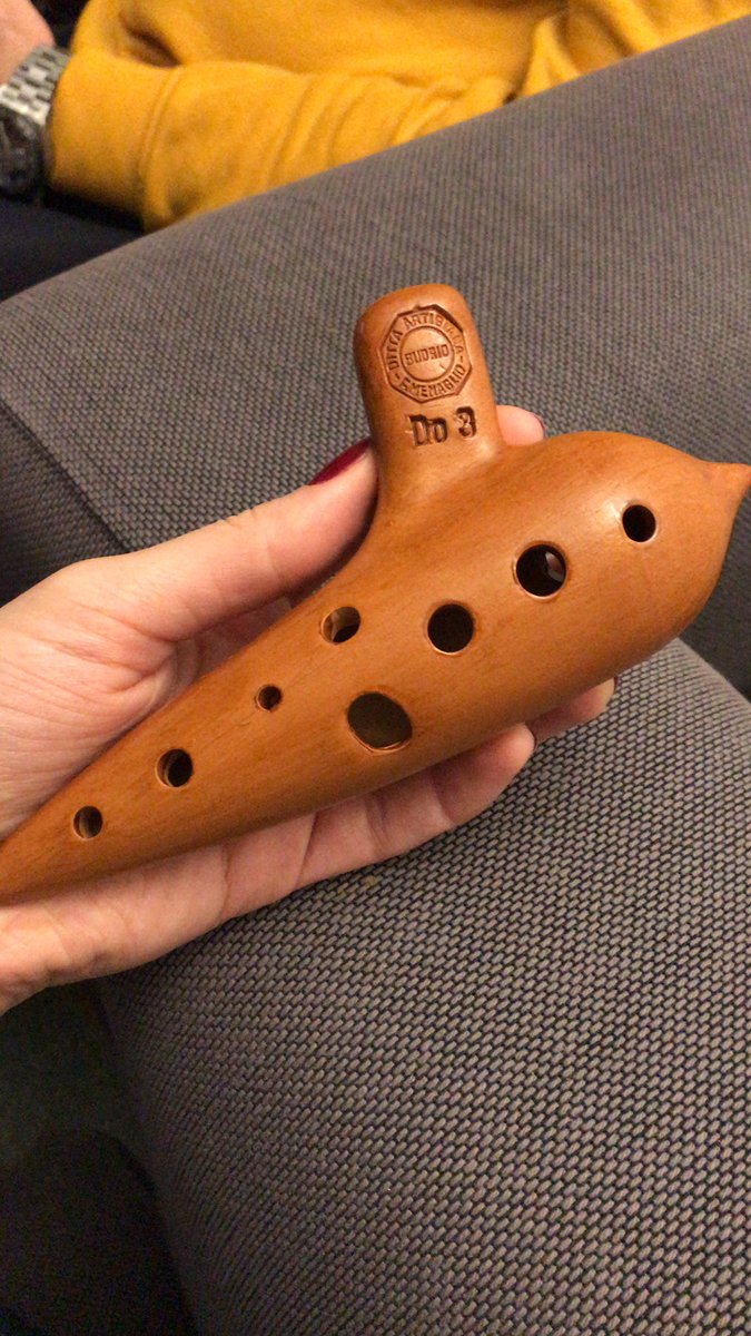 The original #Ocarina arrived straight from #TheLegendOfZelda 🤩🎼
Is this cool or is this awesome?