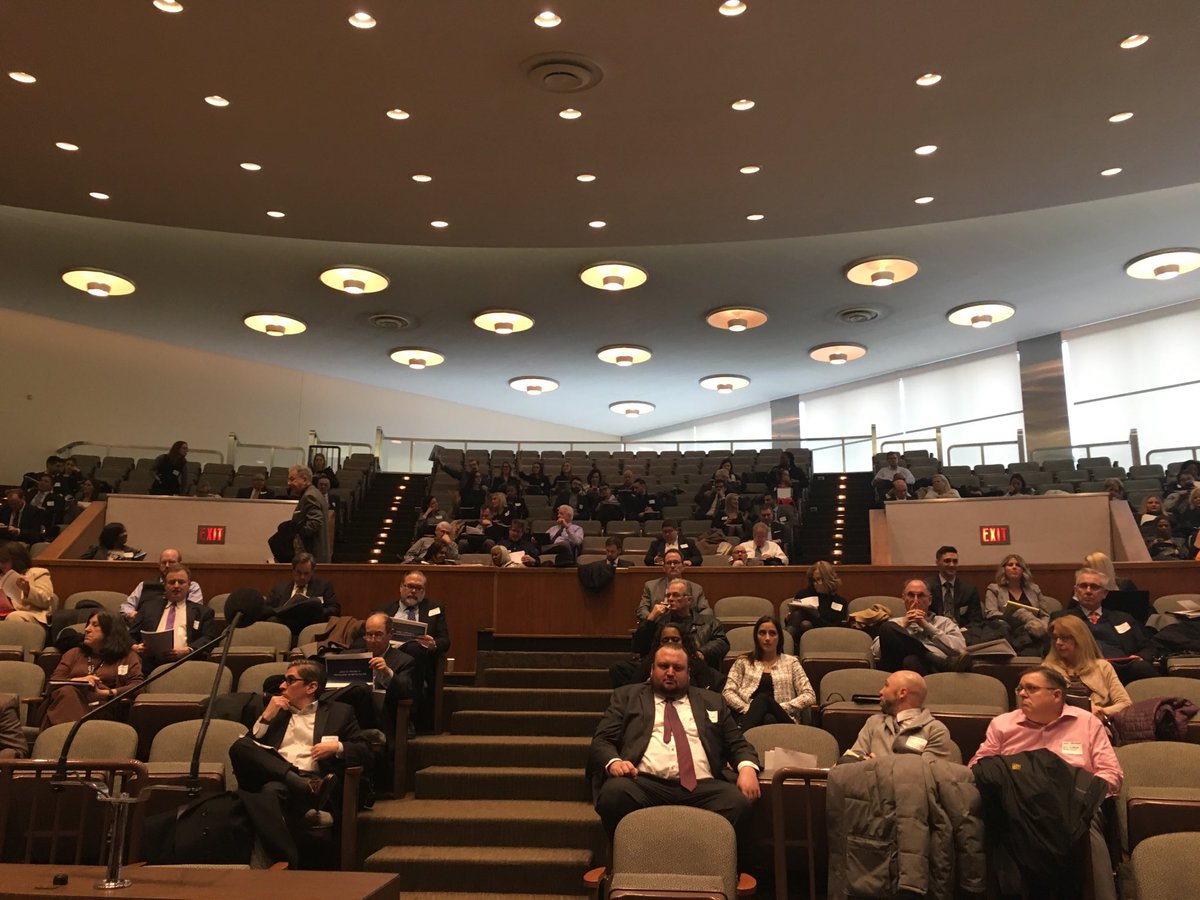 The crowd for our presentation in Detroit on the new discovery rules grew to 250 today! 😳 Thank you to Judge Fresard and the Detroit Bar Association for organizing and hosting this valuable educational event! 

⁦<a href="/MISupremeCourt/">MI Supreme Court</a>⁩ ⁦<a href="/MIStateBar/">State Bar of Michigan</a>⁩