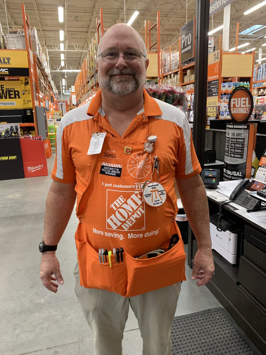 Congratulation to James in receiving his district recognition and special apron for all of his hard work during the hurricane and helping an  associate during the hard time! Thank you James!