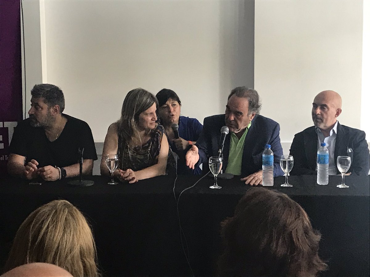 fernando__lopez's tweet photo. Acto de entrega del Doctorado Honoris Causa de la UMET, al director, guionista y productor de cine estadounidense @TheOliverStone. https://t.co/Dkqcjl0AOD