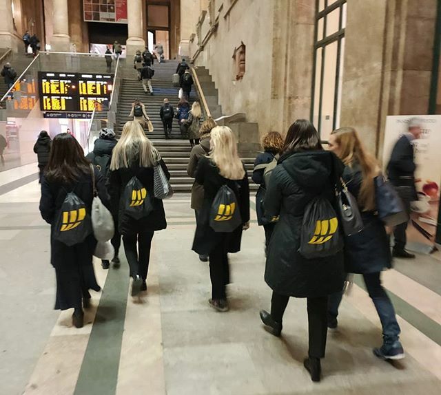 Si torna a Roma dopo il #visionmeeting in una location particolare, l' #allianzcloud di #milano. Presenti tutte le persone di  @fastweb_spa ed a sorpresa @tortufil e le @lefarfalleazzurre a chiudere una giornata densa di emozioni e tanti spettacoli #conn… ift.tt/36iSpmO