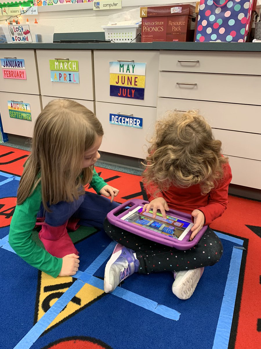 SmithsKinders's tweet photo. #HourOfCode in PM K @rlschools @EdTechSmith @codesparkapp @codeorg https://t.co/YJb2jEj2O1