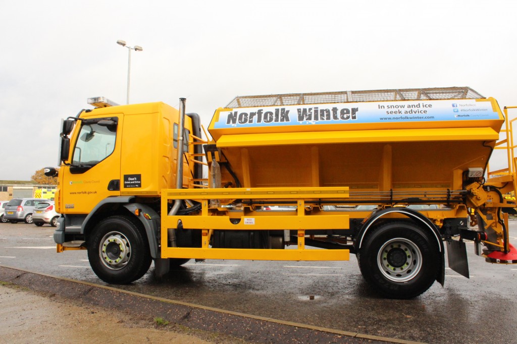 *GRITTING INFORMATION*

Gritters will be heading out across all parts of Norfolk at 9pm this evening, and will be on standby to go out again at 4am.