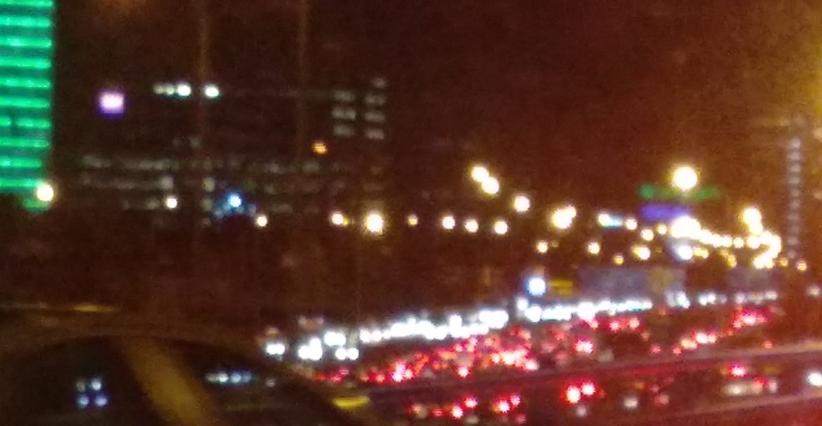 ObreraMetro's tweet photo. Así está la M-30 durante los paros de hoy de la EMT. Esta es la ciudad/aparcamiento que quiere @AlmeidaPP_ y @angelgarridog
NO contratar trabajadorxs para degradar EMT como ya hicieron en Metro, obliga a la huelga
#LaEMTenLucha #TPonStrike
#MetroEnLucha #HuelgaEMT #HuelgaMetro https://t.co/gpvm2xFbmL