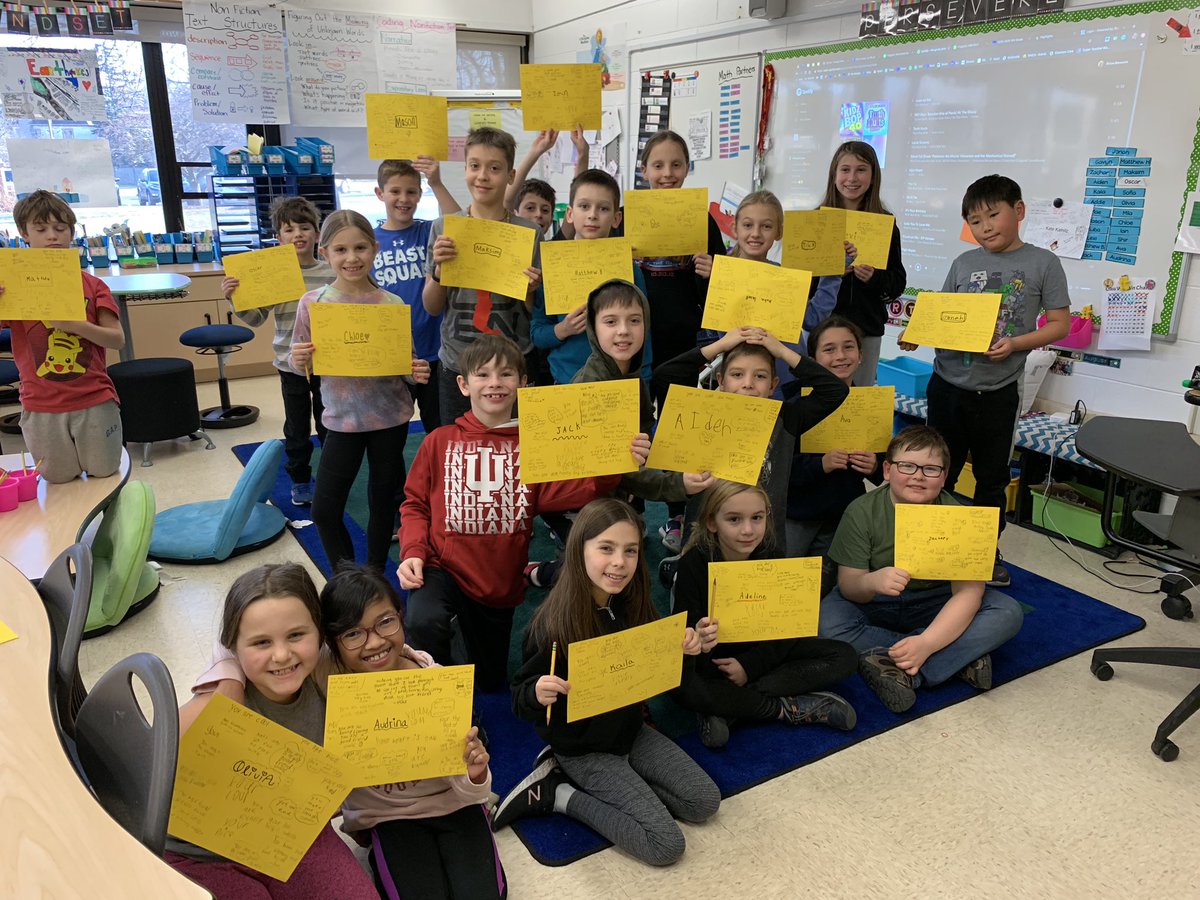 Spreading kindness in our classroom ❤️🤗 Thanks @MrRodrigo5 for the inspiration! @ElissaBorovich #wal109 #engage109