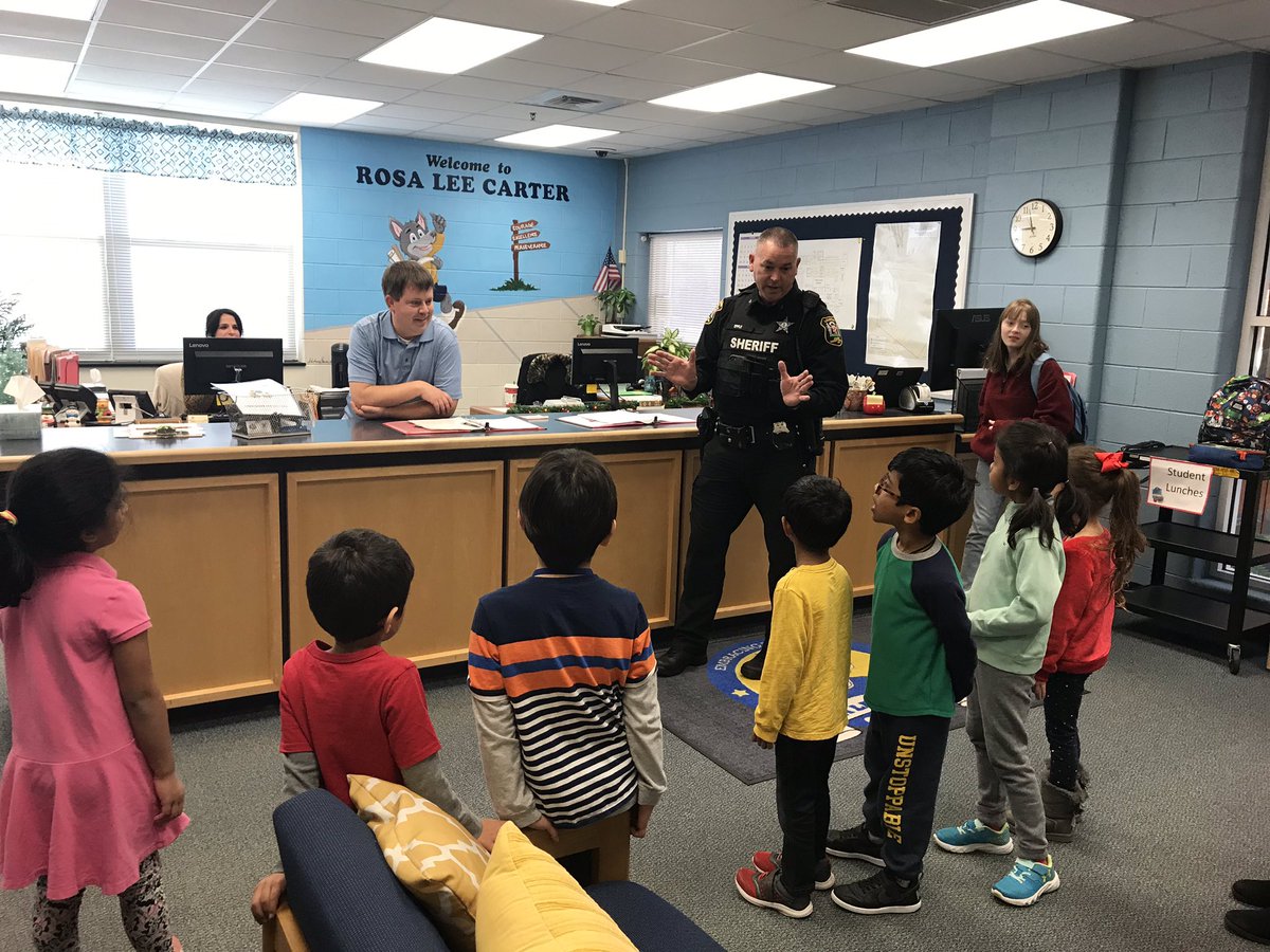 Kim Engle tweet media