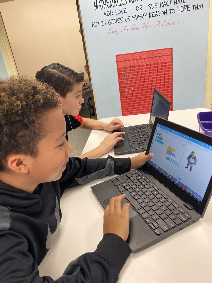 stephkrarup's tweet photo. Great job coding this morning during our Hour of Code! https://t.co/8QwSfXtEEp