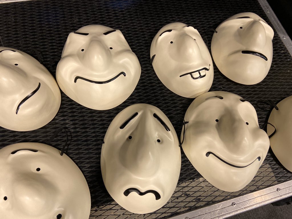 SouthSTheatre's tweet photo. Got our @trestletheatre masks out today for the first time in our @shsrbk Workshop on Greek Theatre! Can’t wait to get these out again with our Weekly Theatre Academy members!
#greektheatre #masks #drama #schoolsworkshops #perform #emotions #chorus https://t.co/7hG2JEbaAK
